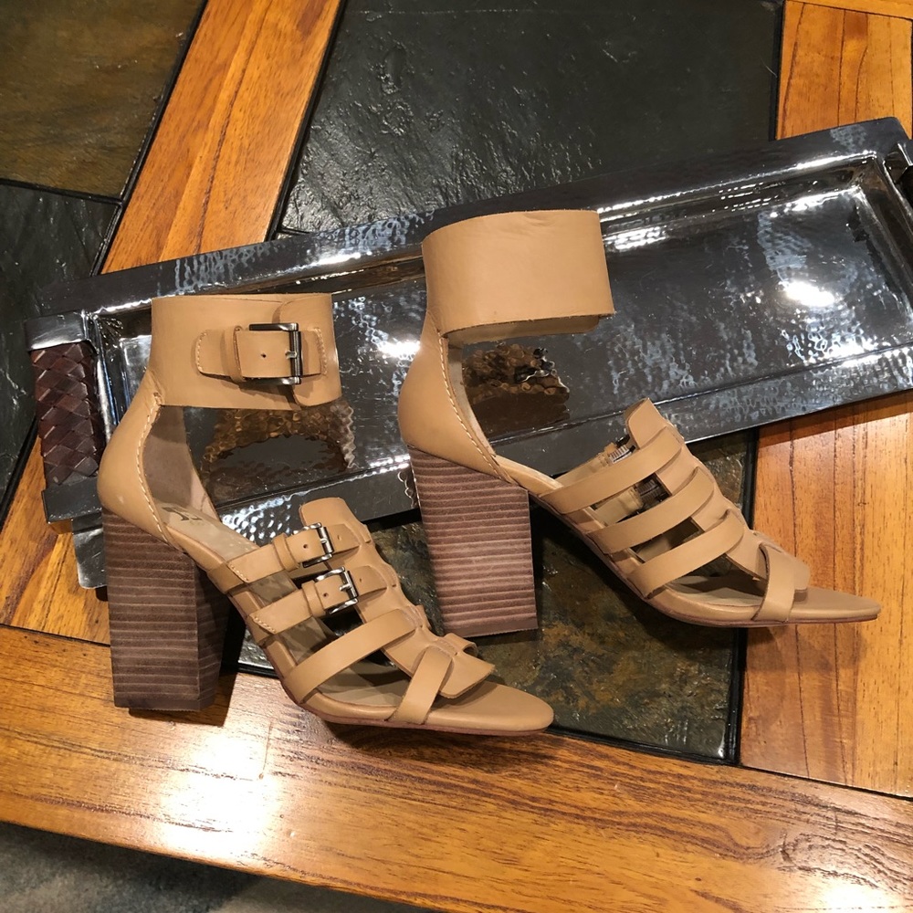 Womens size 7.5 Joes ankle striped heels